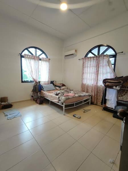 Rumah Berkembar untuk Dijual di Kampung Bahru (Johor Bahru) - Terry Tan - Bedroom - PropertyGuru.com.my