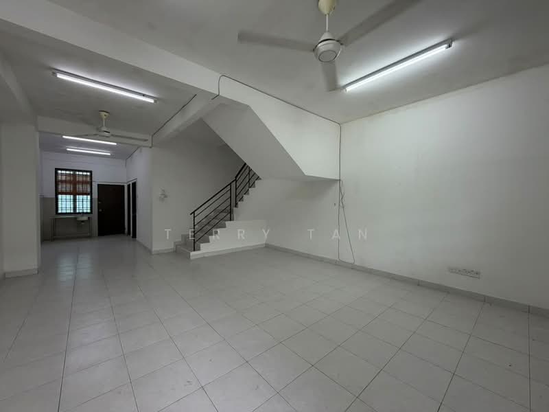 Rumah Teres 2-Tingkat untuk Dijual di Taman Scientex Kulai (Sedenak) - Terry Tan - Interior - PropertyGuru.com.my