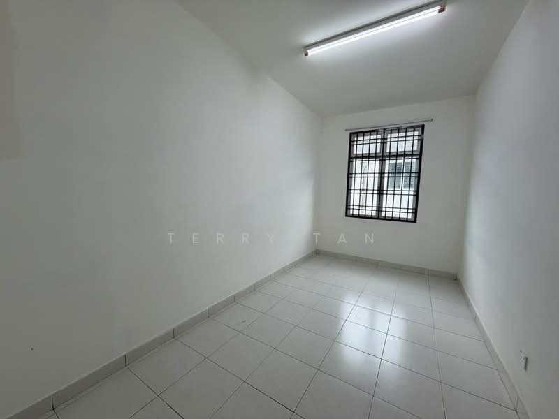 Rumah Teres 2-Tingkat untuk Dijual di Taman Scientex Kulai (Sedenak) - Terry Tan - Interior - PropertyGuru.com.my