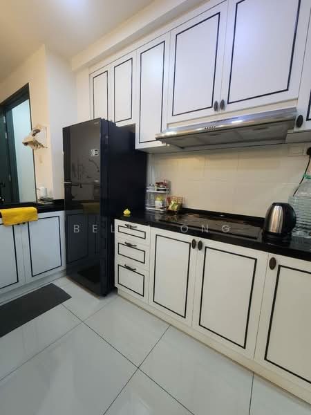 Service Residence for Rent at D'Ambience Residences (Pangsapuri Ikatan Flora) - Bella Ong - Kitchen - PropertyGuru.com.my