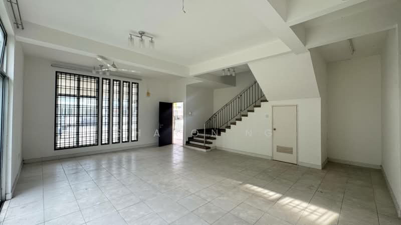 Semi-Detached House for Sale in Taman Perling (Perling) - Sharon Ng - Living Room - PropertyGuru.com.my