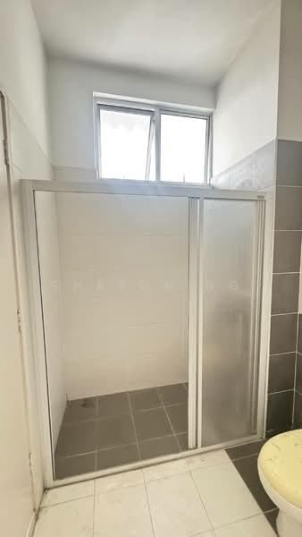 Semi-Detached House for Sale in Taman Perling (Perling) - Sharon Ng - Bathroom - PropertyGuru.com.my