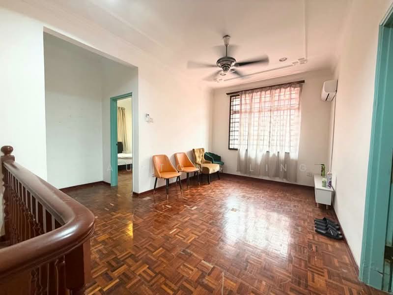 Rumah Berkembar untuk Disewa di Taman Perling (Perling) - Siau Tong Ling - Living Room - PropertyGuru.com.my