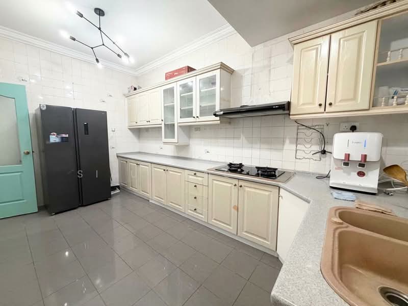 Rumah Berkembar untuk Disewa di Taman Perling (Perling) - Siau Tong Ling - Kitchen - PropertyGuru.com.my