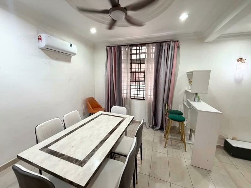 Rumah Berkembar untuk Disewa di Taman Perling (Perling) - Siau Tong Ling - PropertyGuru.com.my