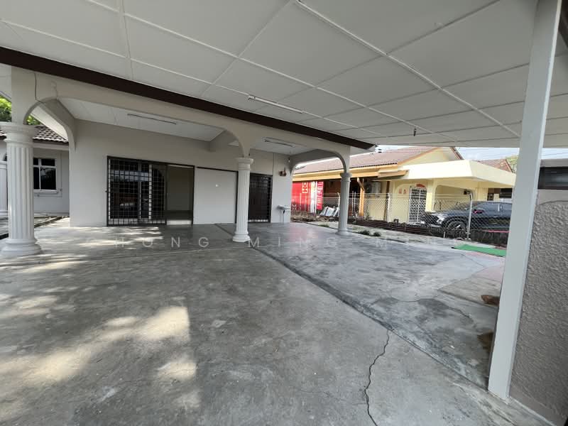 Bungalow House for Sale in Rantau (Negeri Sembilan) - Chong Ming Ming - Exterior - PropertyGuru.com.my