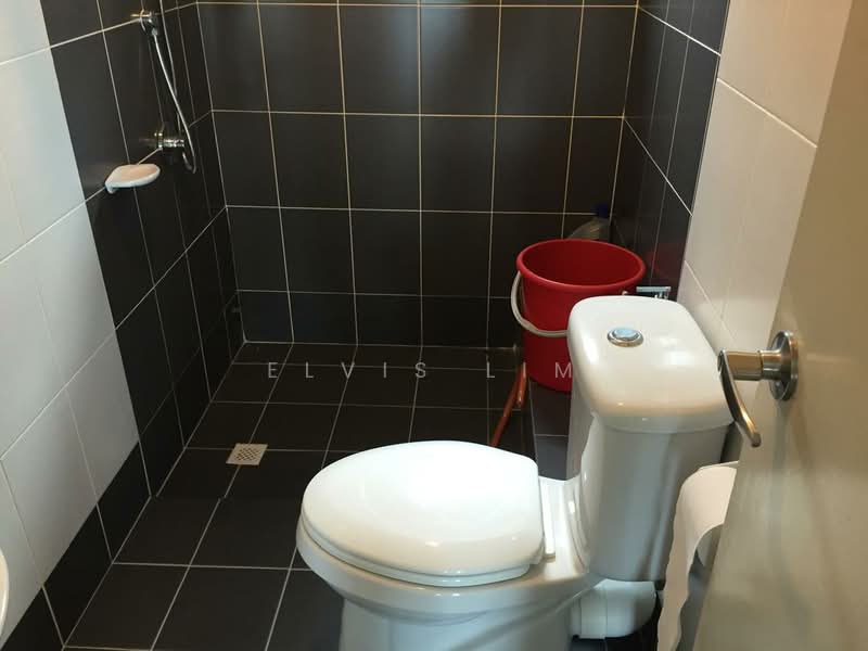 Kondominium untuk Disewa di 10 Island Resort - Elvis Lim - Bathroom - PropertyGuru.com.my