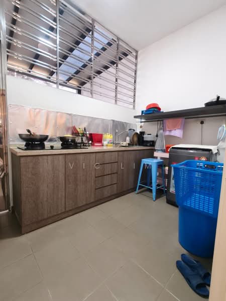Rumah Berkembar untuk Dijual di Taman Seri Austin (Tebrau) - Vic Lim - Kitchen - PropertyGuru.com.my