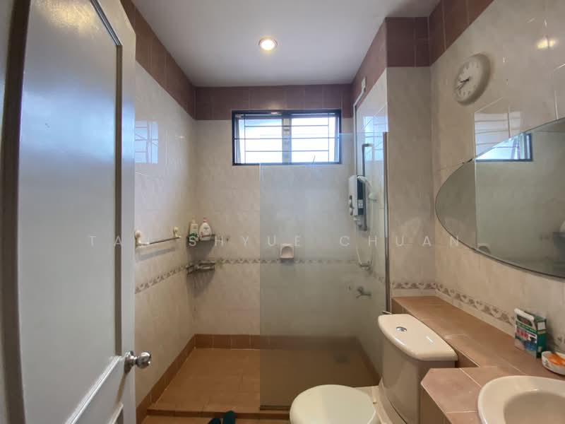 Rumah Teres 2-Tingkat untuk Dijual di Pju 1a (Ara Damansara) - Tan Shyue Chuan - Bathroom - PropertyGuru.com.my