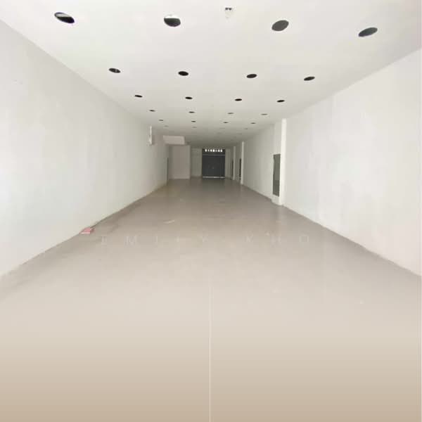 Kedai untuk Disewa di Shah Alam (Selangor) - Emily Kho - Interior - PropertyGuru.com.my