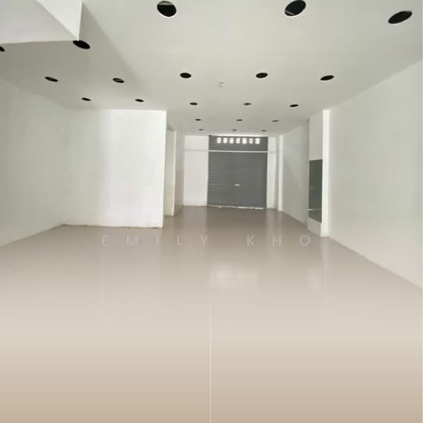 Kedai untuk Disewa di Shah Alam (Selangor) - Emily Kho - Interior - PropertyGuru.com.my