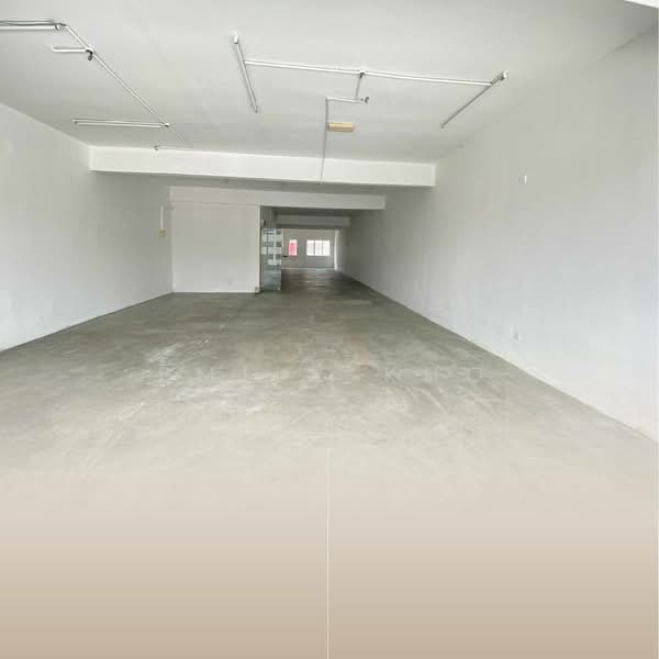 Kedai untuk Disewa di Shah Alam (Selangor) - Emily Kho - Interior - PropertyGuru.com.my