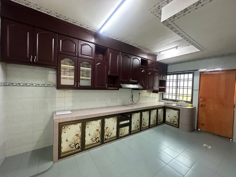 2-storey Terraced House for Sale in Mutiara Rini (Skudai) - Siau Tong Ling - Kitchen - PropertyGuru.com.my