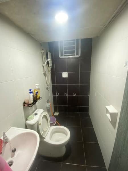 Apartment for Sale at The Pines Residence - Siau Tong Ling - Bathroom - PropertyGuru.com.my