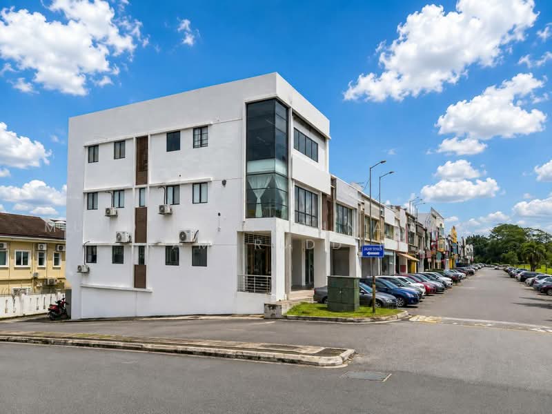 Shop / Office untuk Dijual di Seksyen 8 (Bangi) - Muhd Khairulnawawi Kamaruddin - Exterior - PropertyGuru.com.my