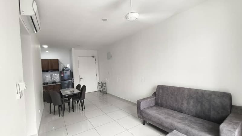 Kediaman Servis untuk Disewa di Kenwingston Platz - Brandon . - Living Room - PropertyGuru.com.my