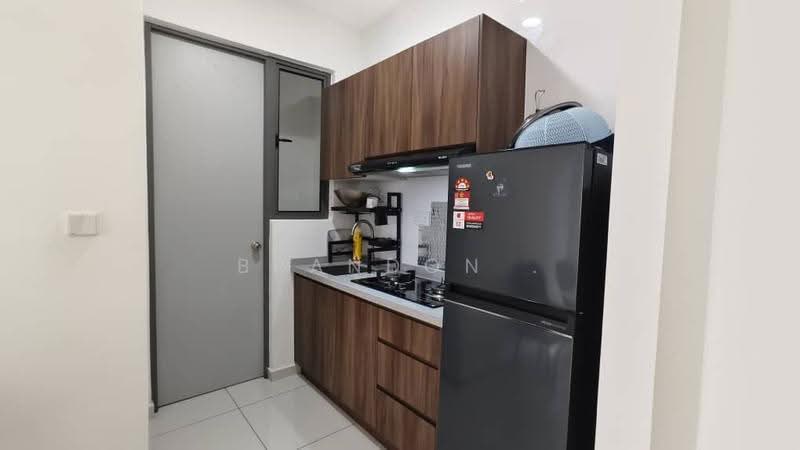 Kediaman Servis untuk Disewa di Kenwingston Platz - Brandon . - Kitchen - PropertyGuru.com.my