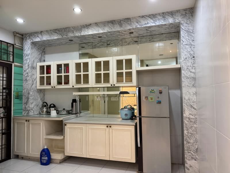 Rumah Teres 2.5-Tingkat untuk Dijual di Taman Impian Emas (Skudai) - Kimi Kiu - Kitchen - PropertyGuru.com.my