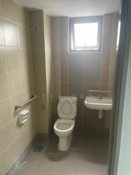 Shop / Office for Rent in Alam Damai (Cheras) - Katty Soon - Bathroom - PropertyGuru.com.my