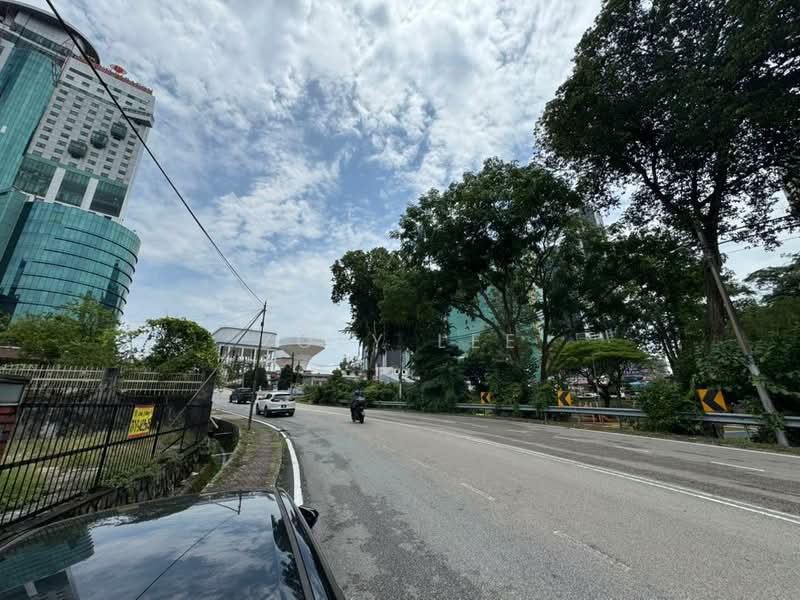 Semi-Detached House for Rent in Taman Abad (Johor Bahru) - Zoey Lee - Exterior - PropertyGuru.com.my
