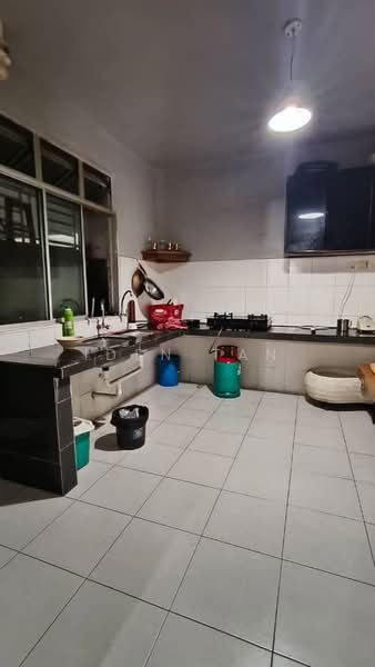 Service Residence for Sale at Tebrau City Residences - Iden Tan - Kitchen - PropertyGuru.com.my