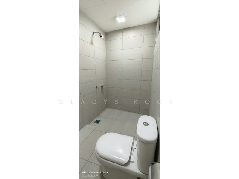 Service Residence for Sale at Woodsbury Suites - Gladys Kock - Bathroom - PropertyGuru.com.my