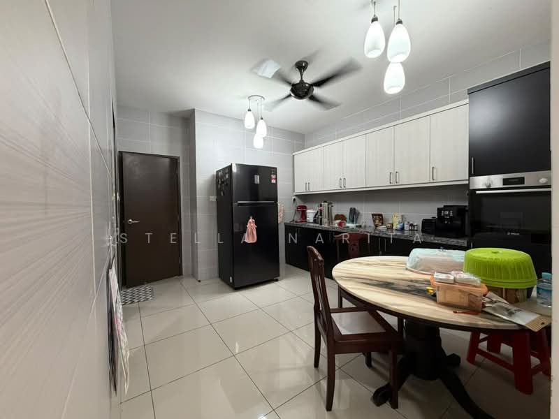 Rumah Teres 2-Tingkat untuk Dijual di Iskandar Puteri (Nusajaya) (Johor) - Stella Narita - Kitchen - PropertyGuru.com.my