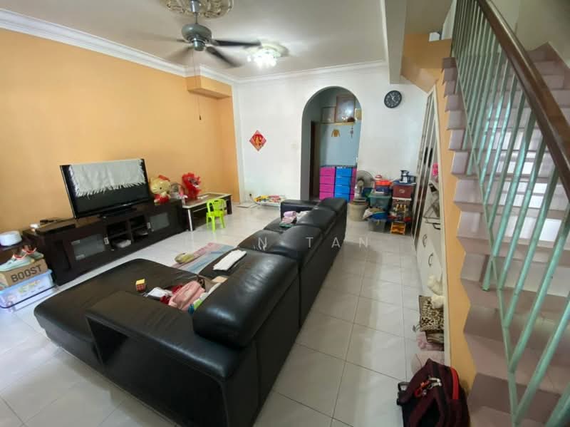 2-storey Terraced House for Sale in Bukit Indah (Iskandar Puteri (Nusajaya)) - Iden Tan - Living Room - PropertyGuru.com.my