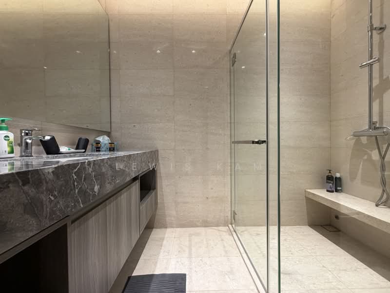 Kediaman Servis untuk Dijual di Marriott Residence @ Gurney - Lewis Kam - Bathroom - PropertyGuru.com.my