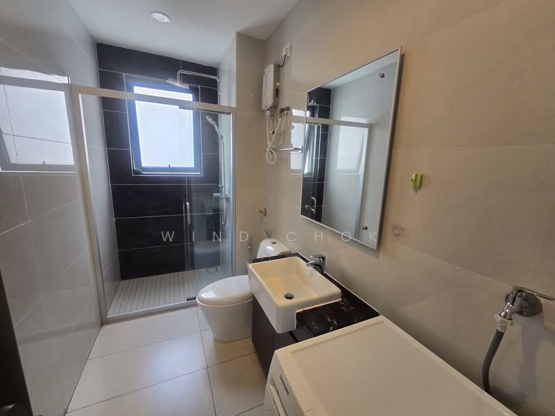 Condominium for Rent at Bay Point @ Country Garden Danga Bay - Wind Chok - Bathroom - PropertyGuru.com.my