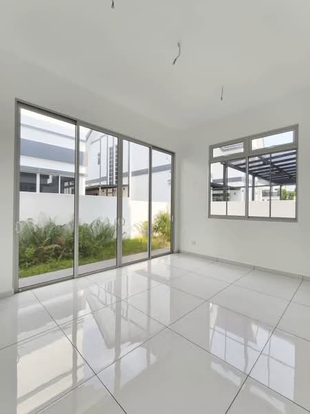 Rumah Berkembar untuk Dijual di Eco Spring (Johor Bahru) - Yik Tat - Living Room - PropertyGuru.com.my