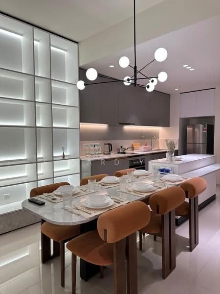 Kediaman Servis untuk Dijual di Residensi Solaris Parq - Edward Yap - Dining Room - PropertyGuru.com.my
