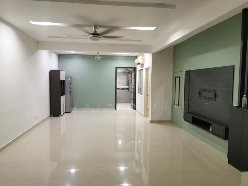 2-storey Terraced House for Sale in Taman Kelana Idaman (Ara Damansara) - Juneway Lee - Living Room - PropertyGuru.com.my