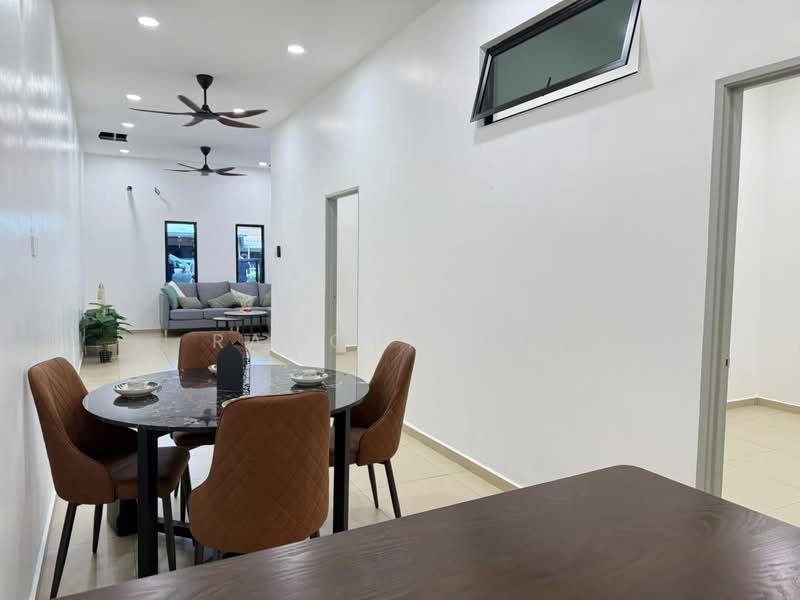 Rumah Teres 1-Tingkat untuk Dijual di Ujong Pasir (Melaka) - Ramona Tan - Dining Room - PropertyGuru.com.my