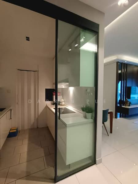 Kediaman Servis untuk Dijual di Skyluxe On The Park Bukit Jalil - Darren Pue - Kitchen - PropertyGuru.com.my