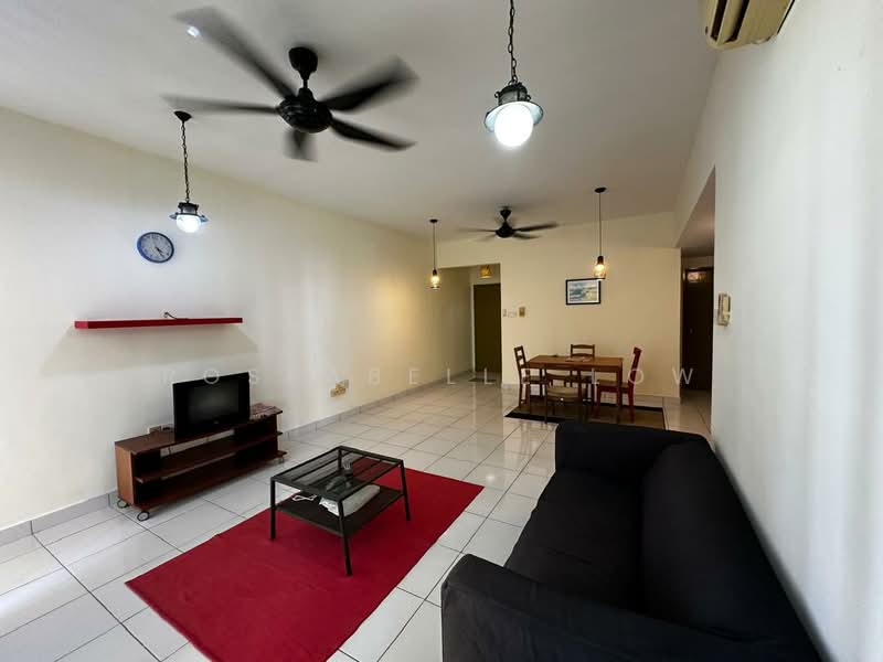Kondominium untuk Dijual di Cyberia Crescent 2 - Roseabelle Low - Living Room - PropertyGuru.com.my