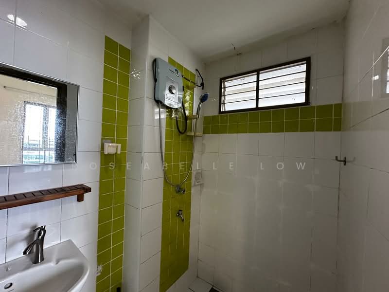 Kondominium untuk Dijual di Cyberia Crescent 2 - Roseabelle Low - Bathroom - PropertyGuru.com.my