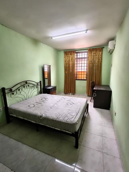 Rumah Teres 2-Tingkat untuk Dijual di Taman Desa Skudai (Skudai) - Sharon Ng - Bedroom - PropertyGuru.com.my