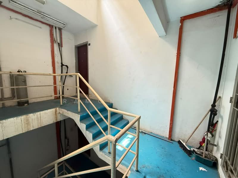 Pangsapuri untuk Dijual di Kota Laksamana Utama - Ramona Tan - Corridor - PropertyGuru.com.my