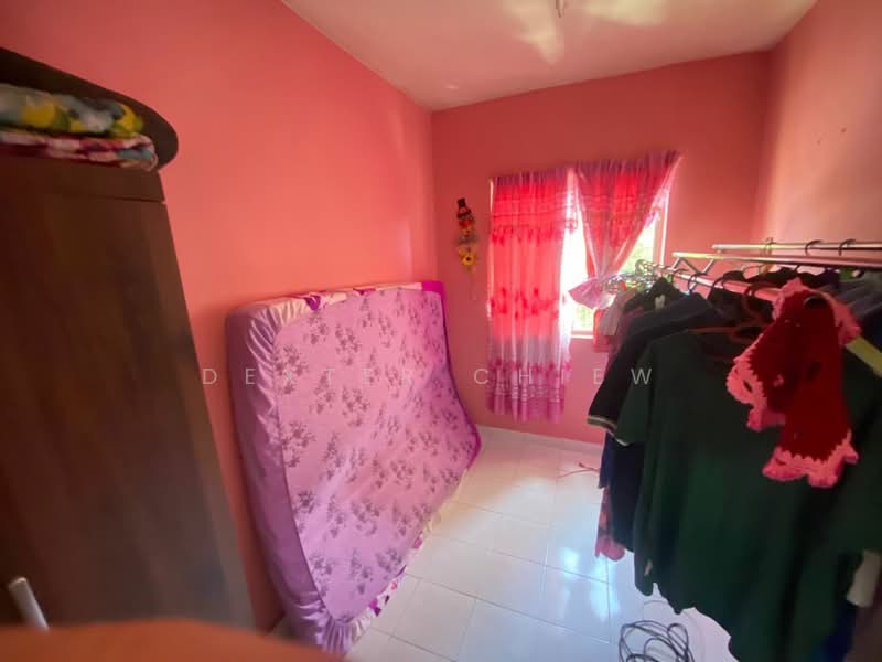 Apartment for Sale at Taman Bunga Raya, Bukit Beruntung - Dexter Chiew - Bedroom - PropertyGuru.com.my