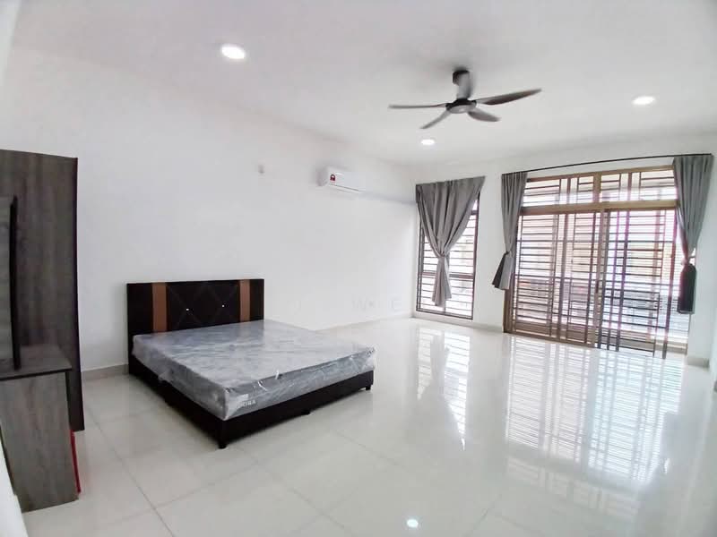 Rumah Teres 2-Tingkat untuk Disewa di Skudai (Johor) - Li Wei - Bedroom - PropertyGuru.com.my