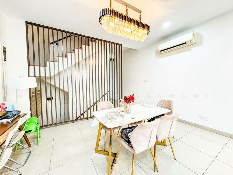 Rumah Teres untuk Dijual di Cyberjaya (Selangor) - Muhd Khairulnawawi Kamaruddin - Dining Room - PropertyGuru.com.my