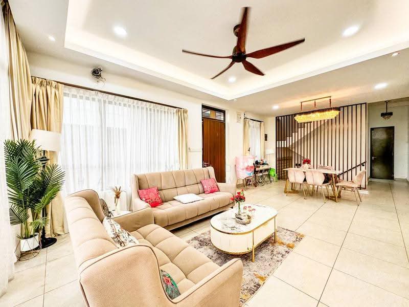 Rumah Teres untuk Dijual di Cyberjaya (Selangor) - Muhd Khairulnawawi Kamaruddin - Living Room - PropertyGuru.com.my