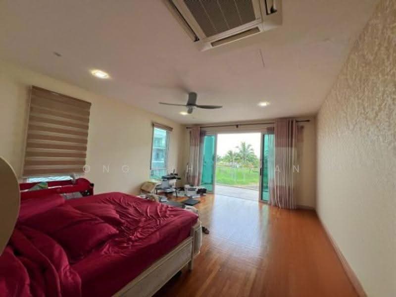 Bungalow House untuk Dijual di Senibong Cove (Masai) - Ong Lih Shyan - Bedroom - PropertyGuru.com.my