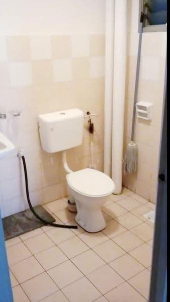 Terraced House for Sale in Taman Cuepacs (Cheras) - Kent Yeo - Bathroom - PropertyGuru.com.my