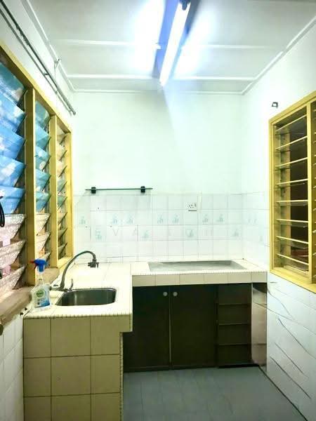 2-storey Terraced House for Sale in Bandar Sri Damansara (Selangor) - Eva Loh - Kitchen - PropertyGuru.com.my