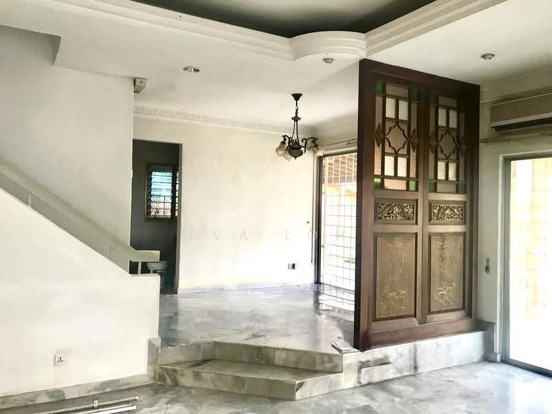 2-storey Terraced House for Sale in Bandar Sri Damansara (Selangor) - Eva Loh - Living Room - PropertyGuru.com.my