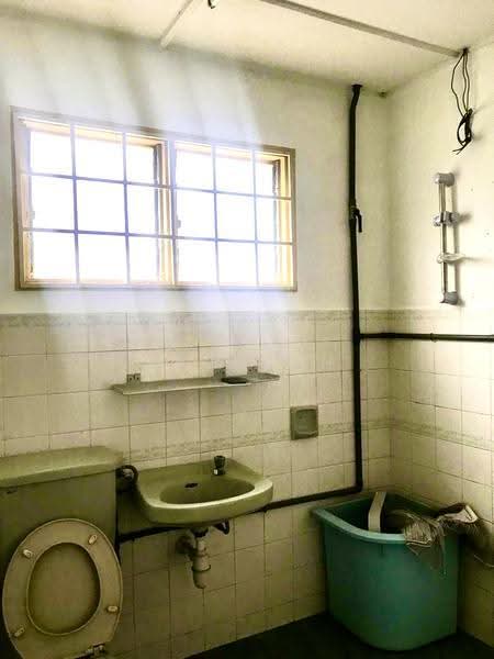 2-storey Terraced House for Sale in Bandar Sri Damansara (Selangor) - Eva Loh - Bathroom - PropertyGuru.com.my