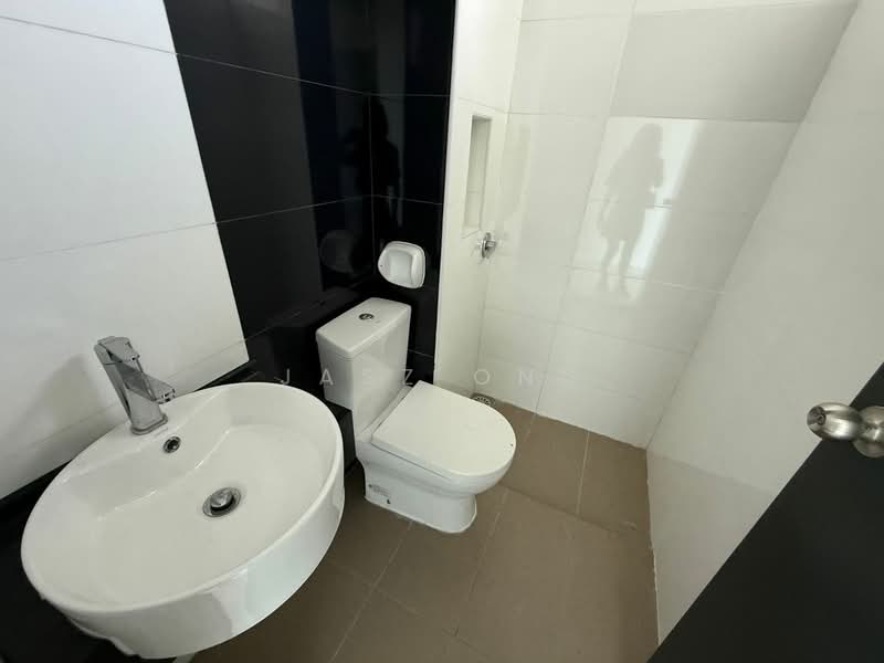 Service Residence for Sale at Vida Heights - Jasz Ong - Bathroom - PropertyGuru.com.my