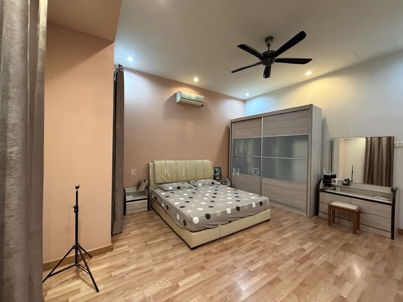 2-storey Terraced House for Sale in Taman Sri Pulai Perdana (Skudai) - Kiki Ong - Bedroom - PropertyGuru.com.my